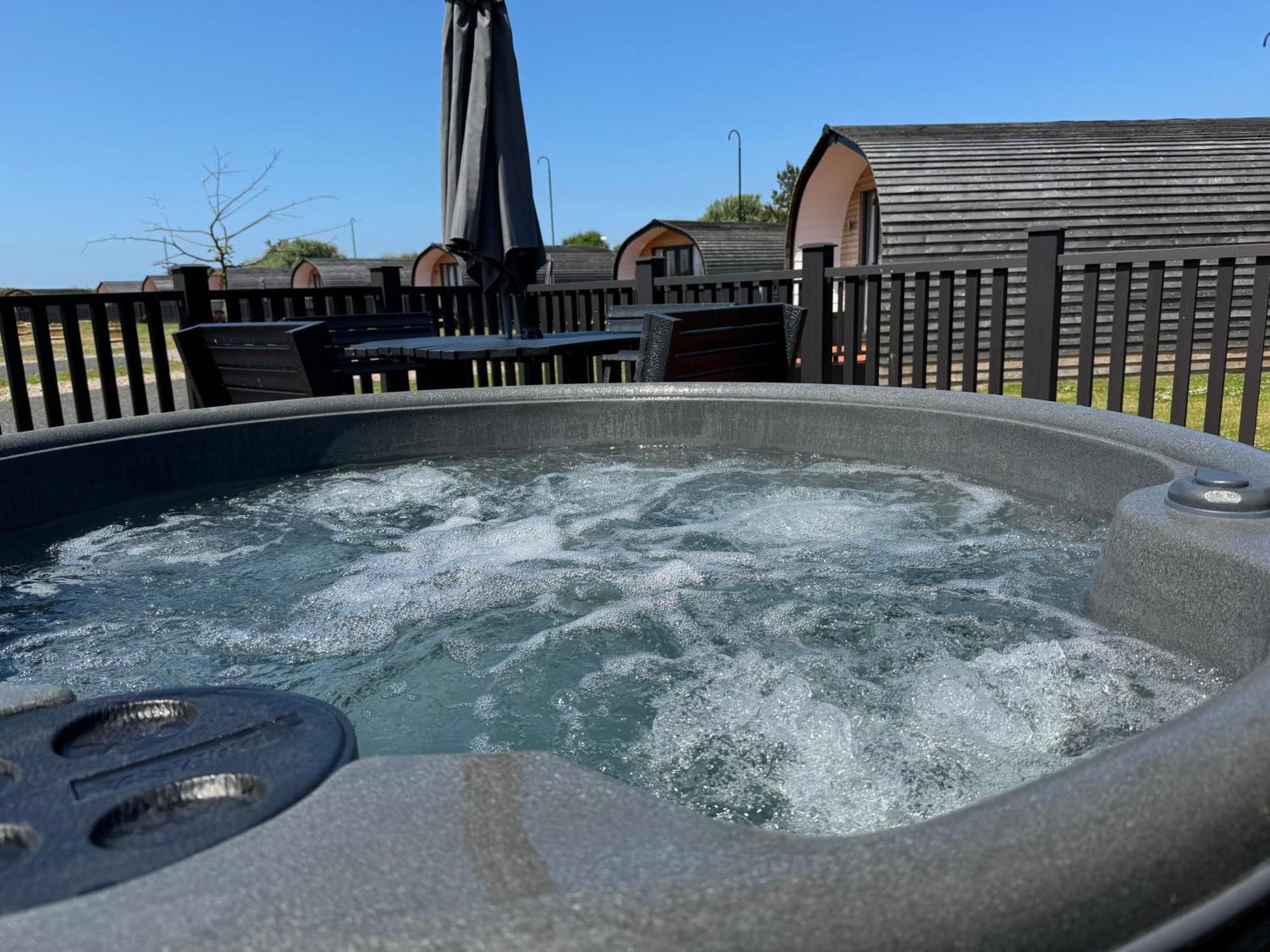 Hotel Ffrith Beach Glamping With Hot Tub Prestatyn Zewnętrze zdjęcie