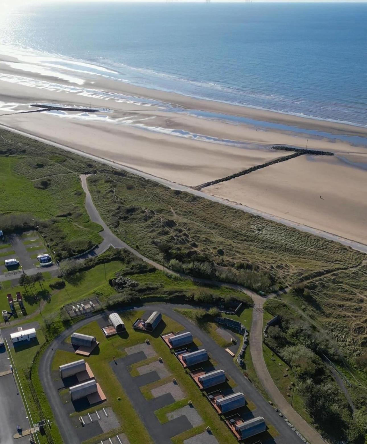 Hotel Ffrith Beach Glamping With Hot Tub Prestatyn Zewnętrze zdjęcie
